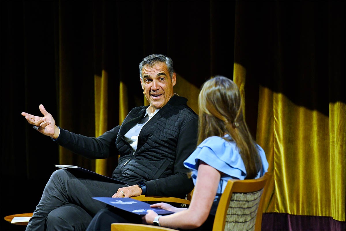 jr-Ignite Your Strengths_0064 Jay Wright speaking at an Ignite Your Strengths event