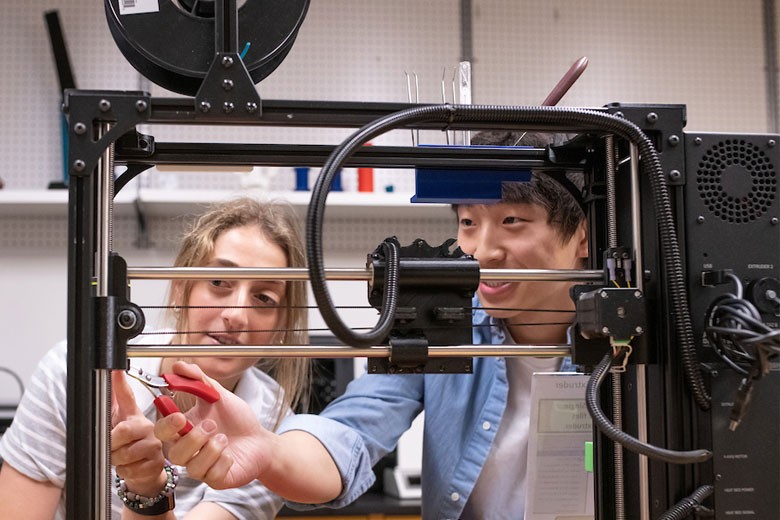female-male-student-lab Two students in lab